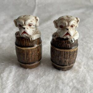 Bulldogs In Barrel Salt Pepper Shakers Set Made In Japan Ceramic Dogs Vintage
